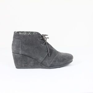 Toms Wedge Boots sz 11 Women Gray Suede Ankle Booties Heel Shoes